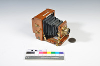 Archived Images\S_numbers\S1-S500\S223.02.jpg; S223.1; Lancaster 1890 Instantograph folding camera; camera, folding